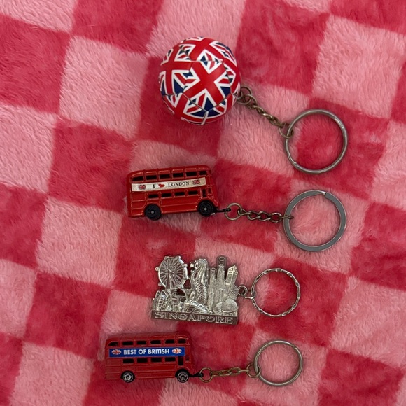 Other - Set of Travel Souvenir Keychains
